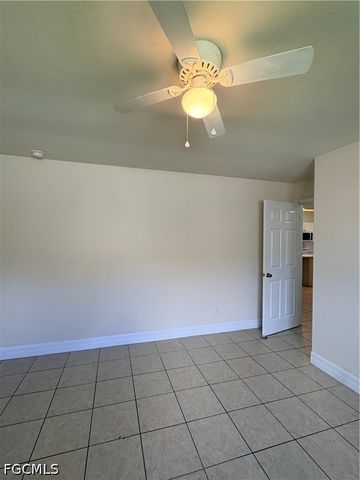 1713 SW 33rd TER, Cape Coral, FL 33914
