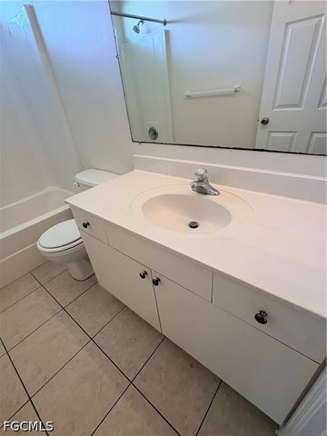 1713 SW 33rd TER, Cape Coral, FL 33914