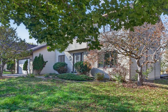 1896 Catalina Drive, Woodbury, MN 55125