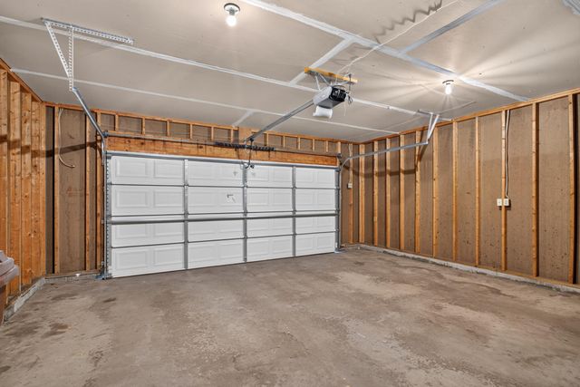 1896 Catalina Drive, Woodbury, MN 55125