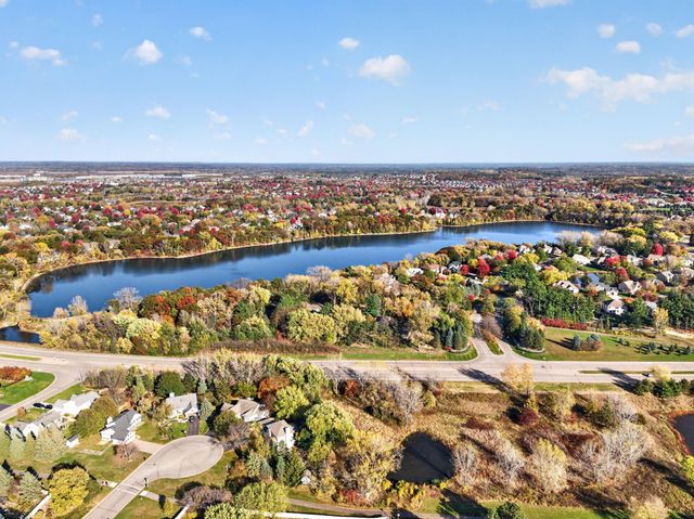 1896 Catalina Drive, Woodbury, MN 55125