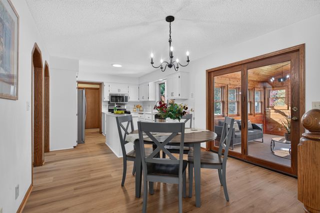 1896 Catalina Drive, Woodbury, MN 55125