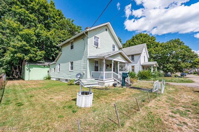 2211 17th Street NE, Canton, OH 44705