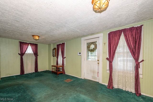 2211 17th Street NE, Canton, OH 44705