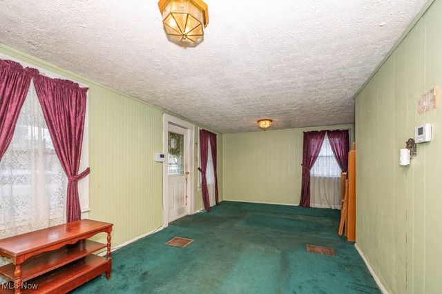 2211 17th Street NE, Canton, OH 44705