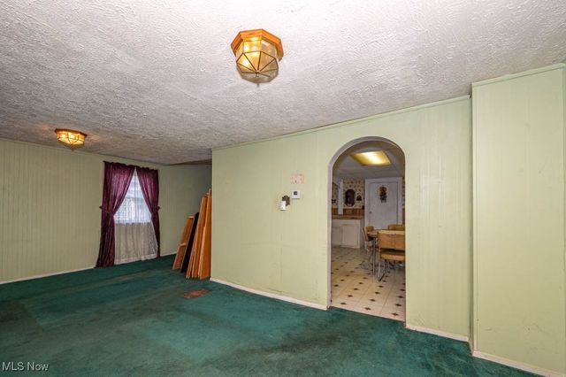 2211 17th Street NE, Canton, OH 44705
