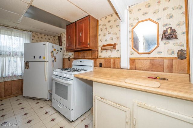 2211 17th Street NE, Canton, OH 44705