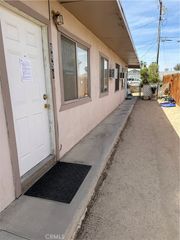 6450 Athol, 29 Palms, CA 92277