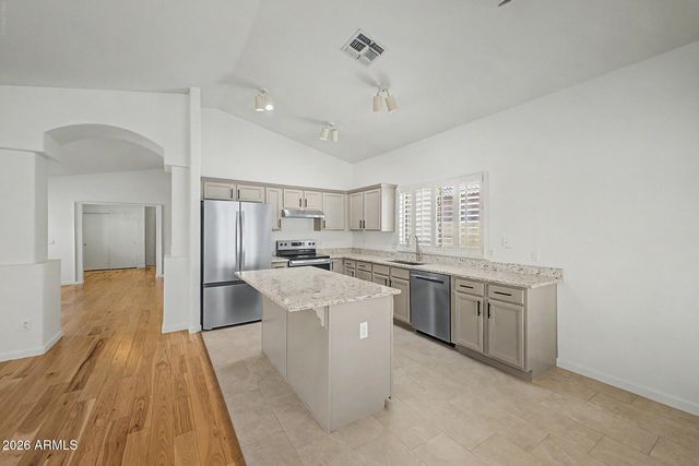 4626 E CHARLESTON Avenue, Phoenix, AZ 85032