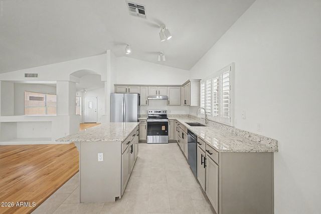 4626 E CHARLESTON Avenue, Phoenix, AZ 85032