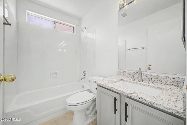 4626 E CHARLESTON Avenue, Phoenix, AZ 85032