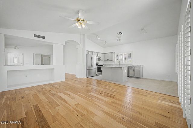 4626 E CHARLESTON Avenue, Phoenix, AZ 85032