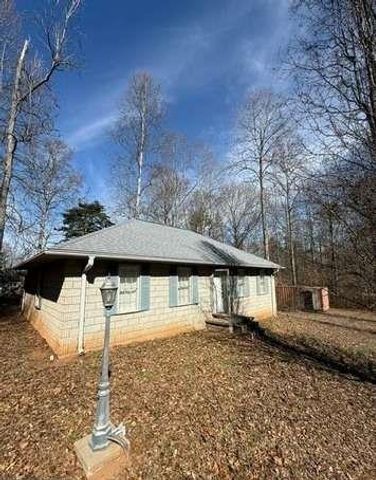 93 Rue Beauregard, Lavonia, GA 30553