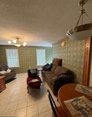 93 Rue Beauregard, Lavonia, GA 30553