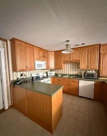 93 Rue Beauregard, Lavonia, GA 30553