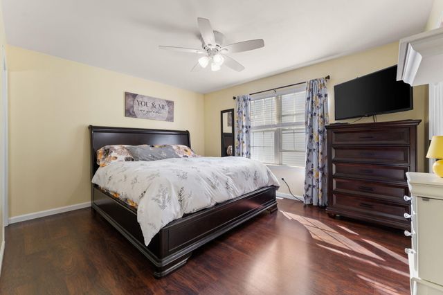 502 Killarney Lane, Valparaiso, IN 46385