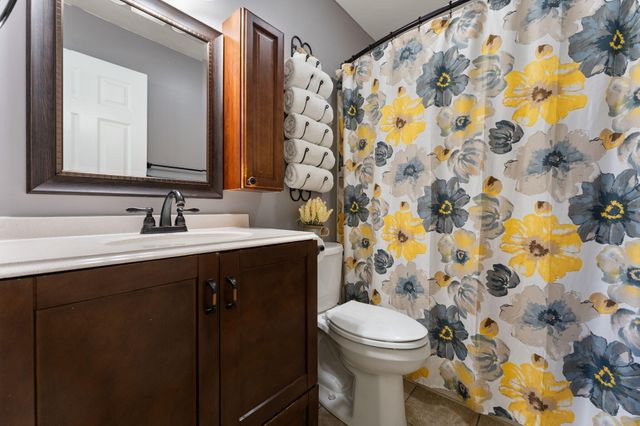 502 Killarney Lane, Valparaiso, IN 46385