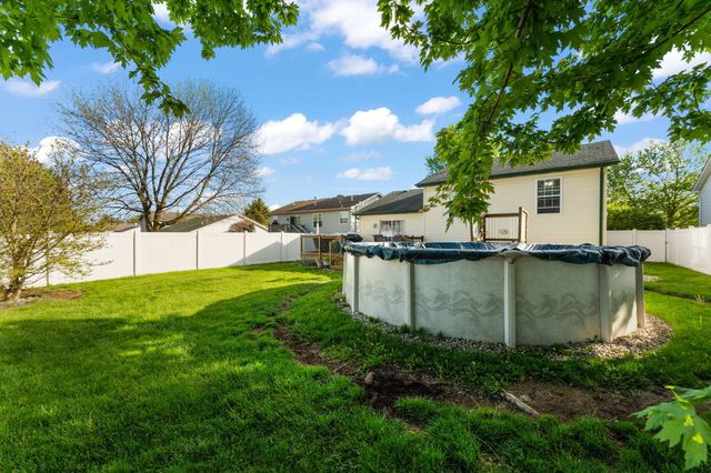 502 Killarney Lane, Valparaiso, IN 46385