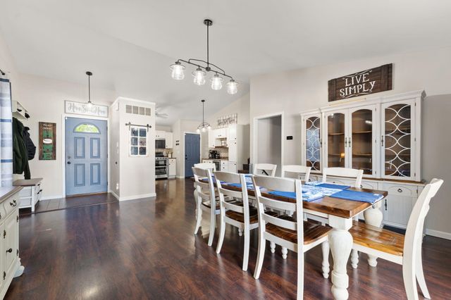 502 Killarney Lane, Valparaiso, IN 46385