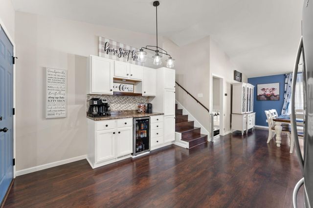 502 Killarney Lane, Valparaiso, IN 46385
