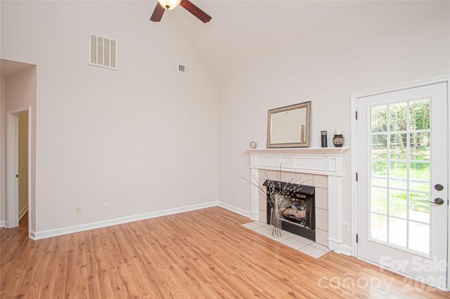 1621 Mountain Ashe Court, Matthews, NC 28105
