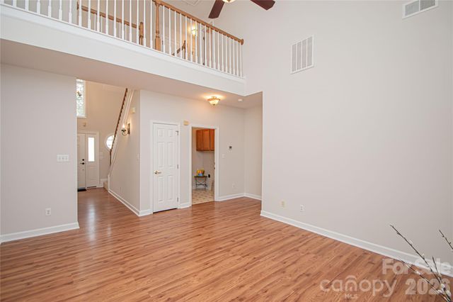 1621 Mountain Ashe Court, Matthews, NC 28105