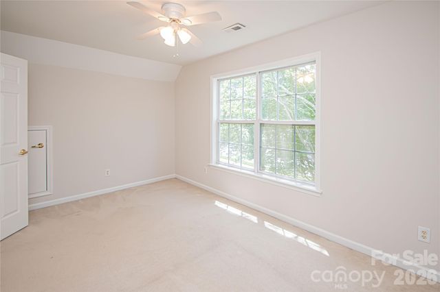 1621 Mountain Ashe Court, Matthews, NC 28105