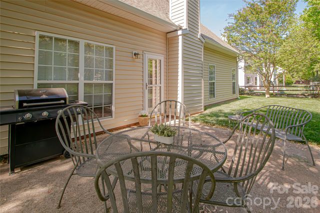 1621 Mountain Ashe Court, Matthews, NC 28105