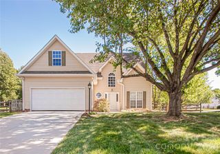 1621 Mountain Ashe Court, Matthews, NC 28105