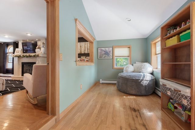 32 Mohill Ave, Swansea, MA 02777