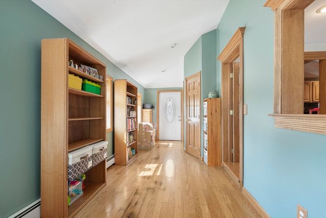 32 Mohill Ave, Swansea, MA 02777