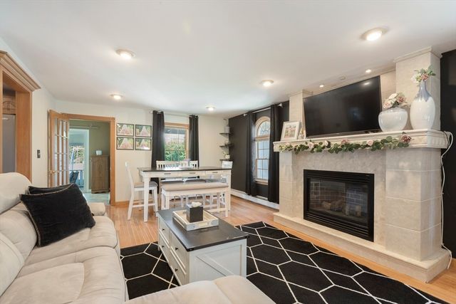 32 Mohill Ave, Swansea, MA 02777