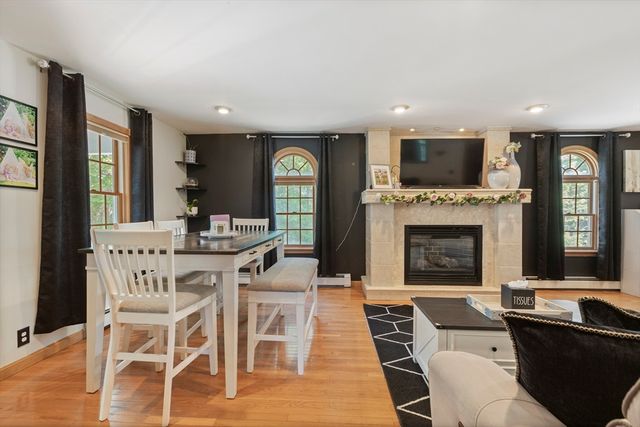 32 Mohill Ave, Swansea, MA 02777