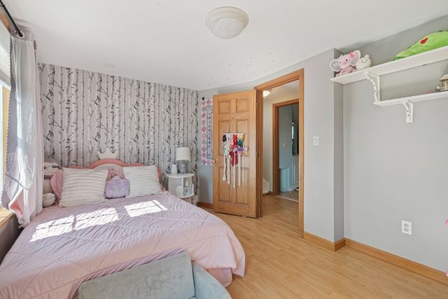 32 Mohill Ave, Swansea, MA 02777