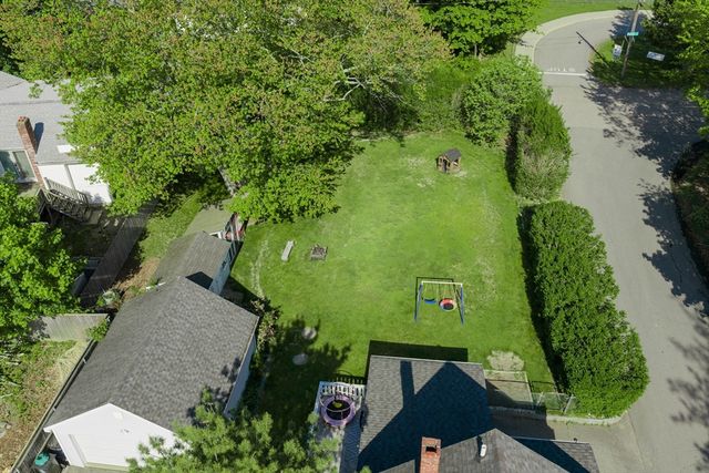 32 Mohill Ave, Swansea, MA 02777
