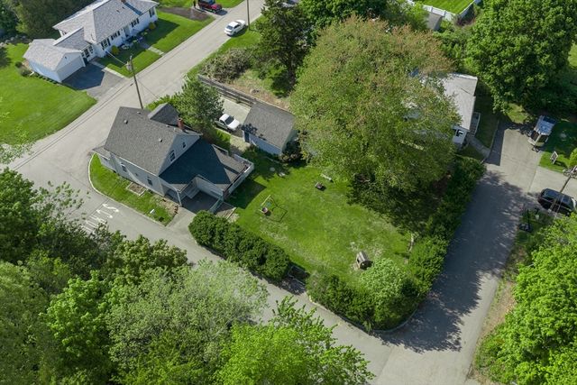 32 Mohill Ave, Swansea, MA 02777