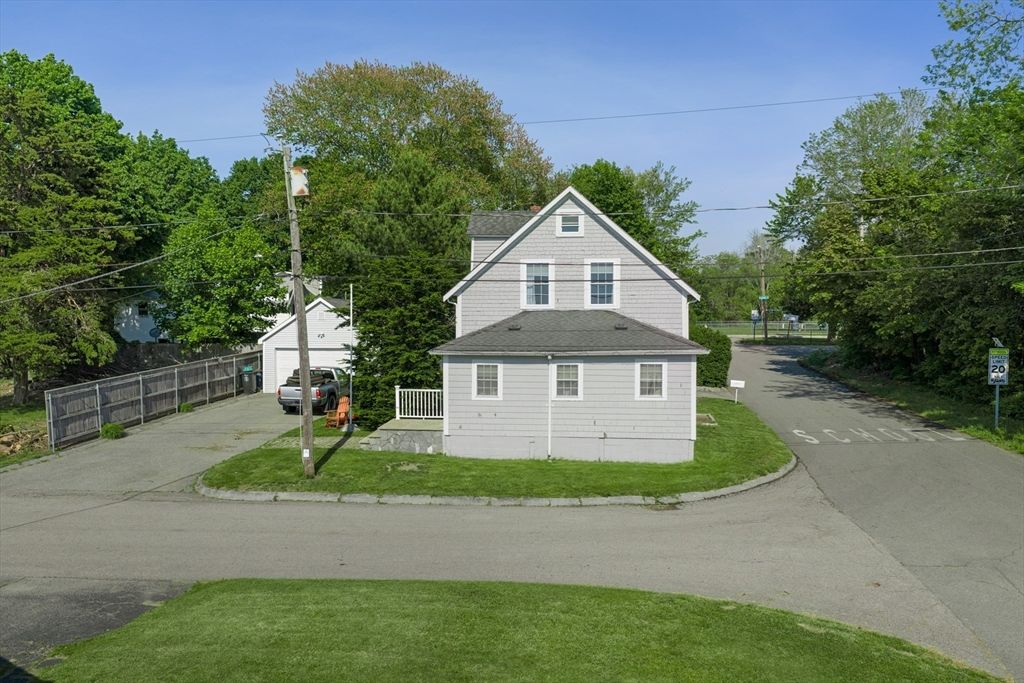 32 Mohill Ave, Swansea, MA 02777