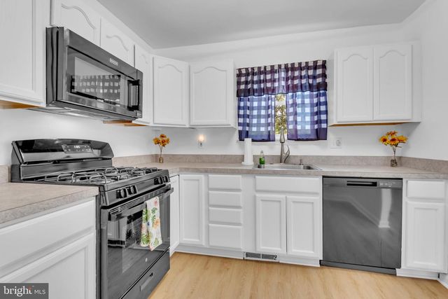 490 WORTHINGTON RD, Millersville, MD 21108
