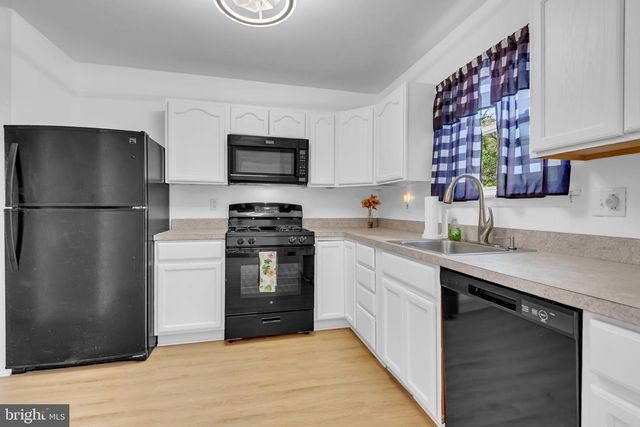 490 WORTHINGTON RD, Millersville, MD 21108