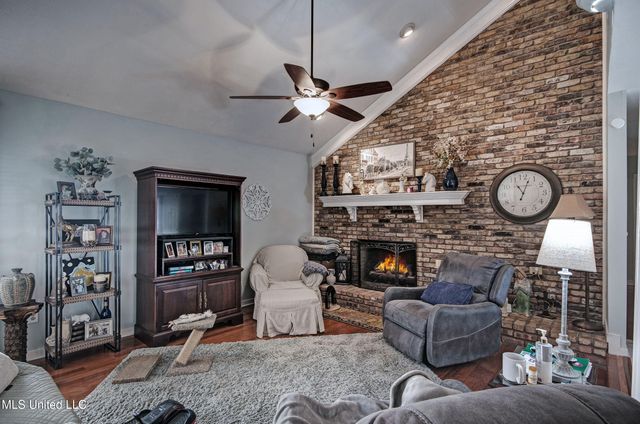 23 Club Oaks Circle, Pearl, MS 39208