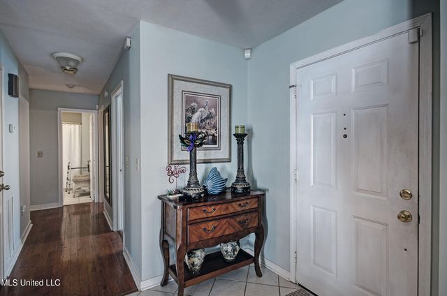 23 Club Oaks Circle, Pearl, MS 39208