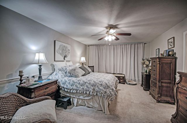 23 Club Oaks Circle, Pearl, MS 39208