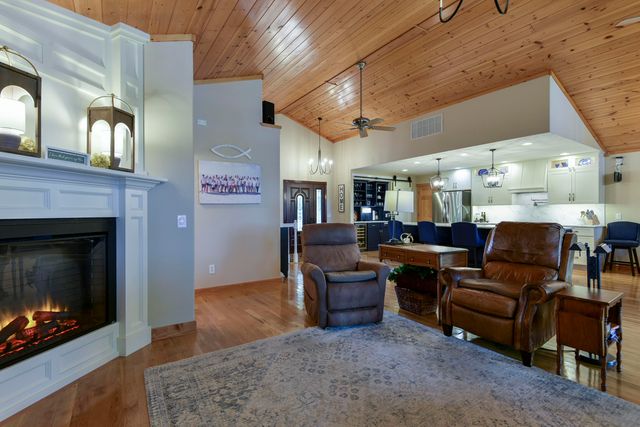 133 Dogwood Crest, Branson West, MO 65737