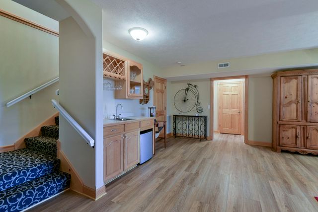 133 Dogwood Crest, Branson West, MO 65737