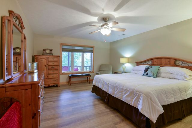 133 Dogwood Crest, Branson West, MO 65737