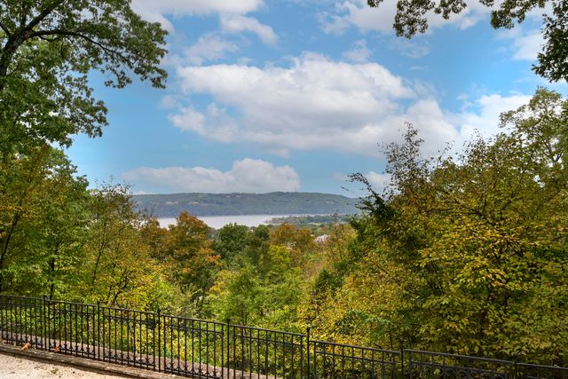 133 Dogwood Crest, Branson West, MO 65737