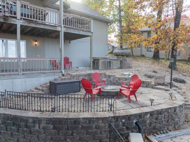 133 Dogwood Crest, Branson West, MO 65737