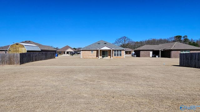 19105 Racheals Loop, Athens, AL 35611