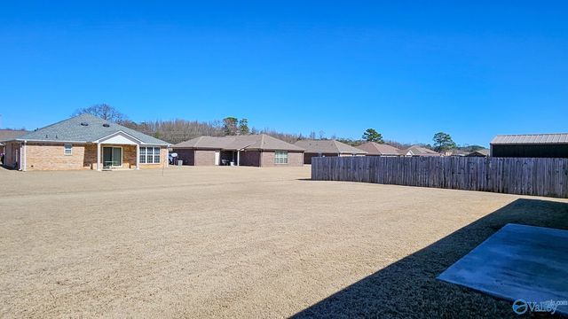 19105 Racheals Loop, Athens, AL 35611