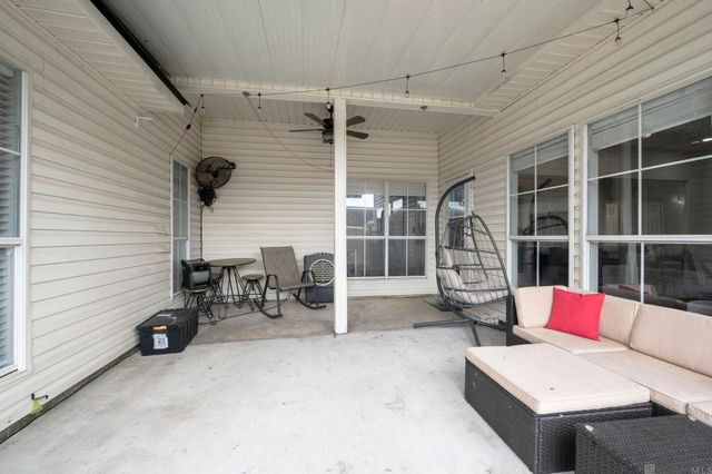 23883 Springhill Dr, Denham Springs, LA 70726